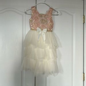 NEW Beautiful Kids Ruffle and Floral Pink, White, and Gold Dress Size 7